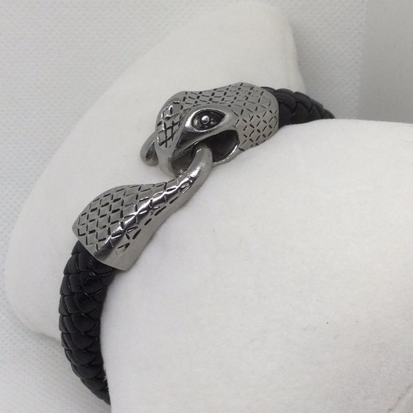 Unisex Leather Bracelet with Snake Head - Picture 2 of 6